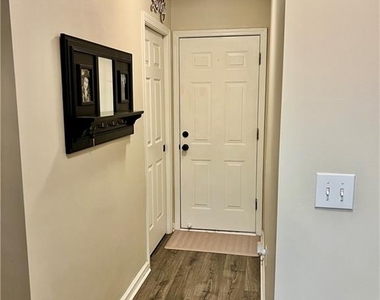 463 Valleyside Drive - Photo Thumbnail 25