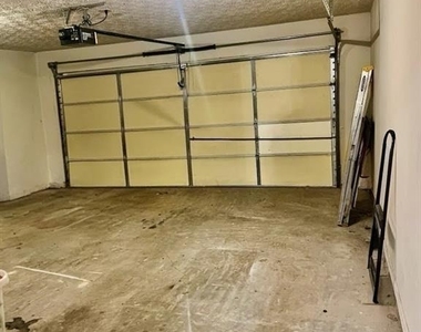 463 Valleyside Drive - Photo Thumbnail 24