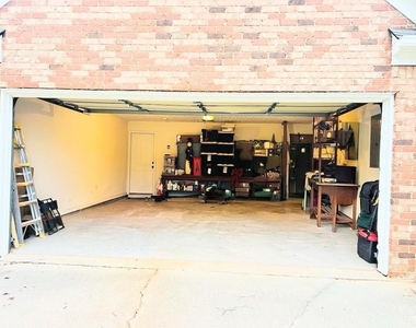 463 Valleyside Drive - Photo Thumbnail 18