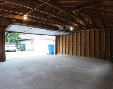 4219 N Albany Avenue - Photo Thumbnail 23