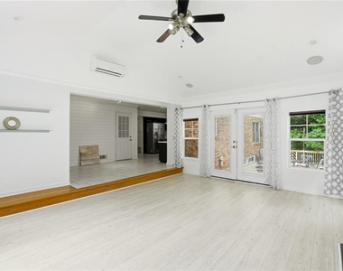 5291 Manhasset Cove - Photo Thumbnail 3