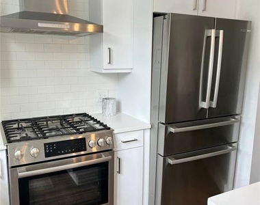 128 Peachtree Memorial Drive Nw - Photo Thumbnail 12