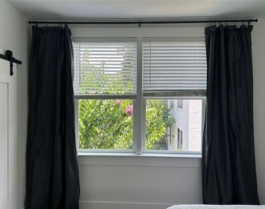 128 Peachtree Memorial Drive Nw - Photo Thumbnail 9