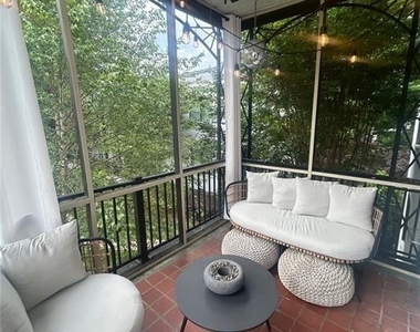 128 Peachtree Memorial Drive Nw - Photo Thumbnail 16