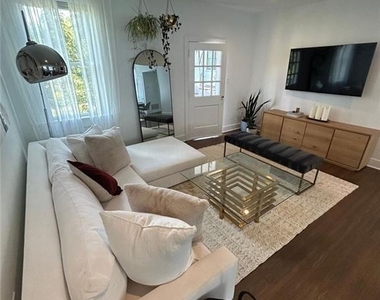 128 Peachtree Memorial Drive Nw - Photo Thumbnail 3