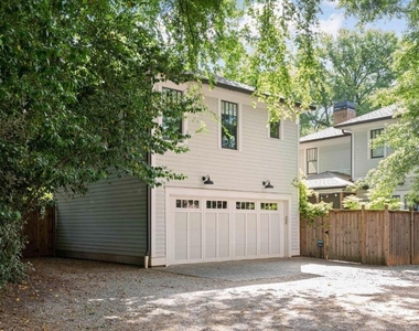 1054 Euclid Avenue Ne - Photo Thumbnail 28