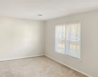 860 Crab Orchard Drive - Photo Thumbnail 16