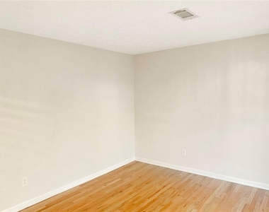 860 Crab Orchard Drive - Photo Thumbnail 6