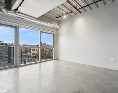 1241 N Milwaukee Avenue - Photo Thumbnail 3