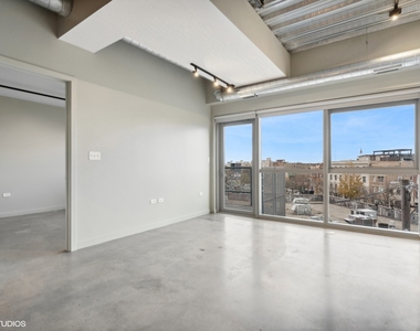 1241 N Milwaukee Avenue - Photo Thumbnail 2
