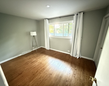 36 Washington Road - Photo Thumbnail 2