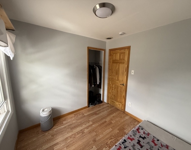 208 W Nippersink Road - Photo Thumbnail 12