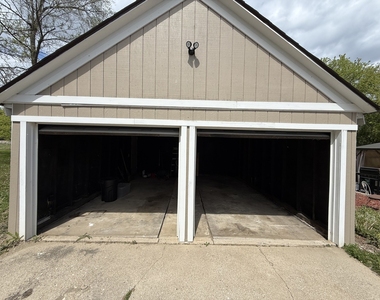 208 W Nippersink Road - Photo Thumbnail 23
