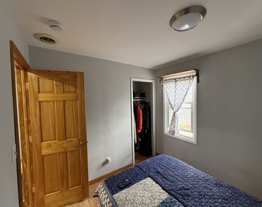 208 W Nippersink Road - Photo Thumbnail 7