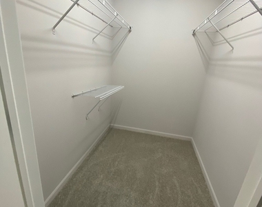 337 Devoe Drive - Photo Thumbnail 7