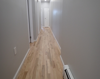 982 Dumont Avenue - Photo Thumbnail 5