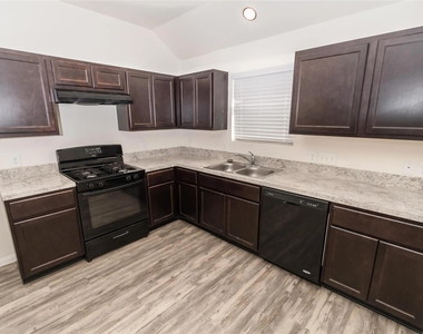 5435 Paiges Way - Photo Thumbnail 1