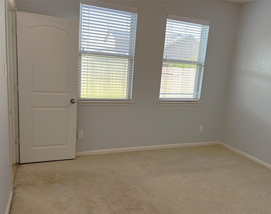 15631 Marble Bluff Lane - Photo Thumbnail 14