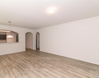 8618 Doris Oaks Circle - Photo Thumbnail 1