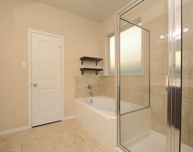 7418 Durango Creek Drive - Photo Thumbnail 24