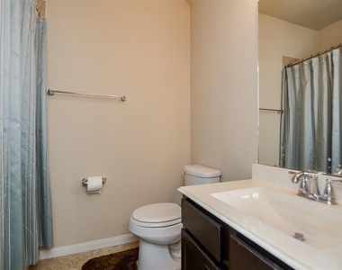 7418 Durango Creek Drive - Photo Thumbnail 28