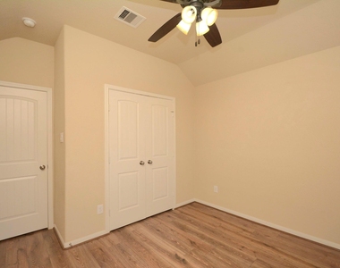 7418 Durango Creek Drive - Photo Thumbnail 22
