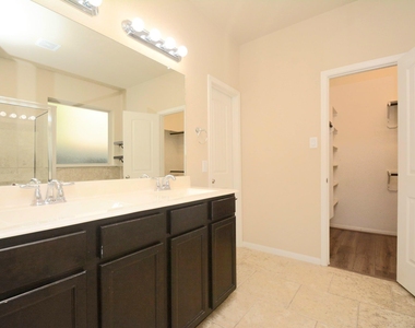 7418 Durango Creek Drive - Photo Thumbnail 23