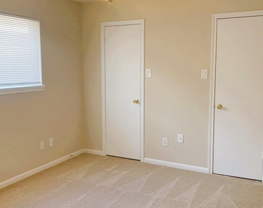 3730 Village Grove Drive - Photo Thumbnail 7