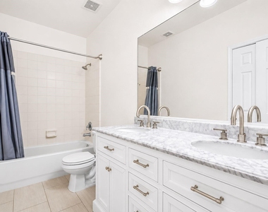 2719 Riverhollow Lane - Photo Thumbnail 10