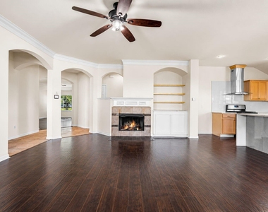 2719 Riverhollow Lane - Photo Thumbnail 7