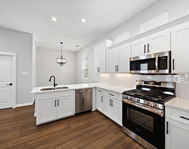 603 Link Road - Photo Thumbnail 17