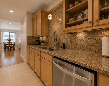 914 Main Street - Photo Thumbnail 10