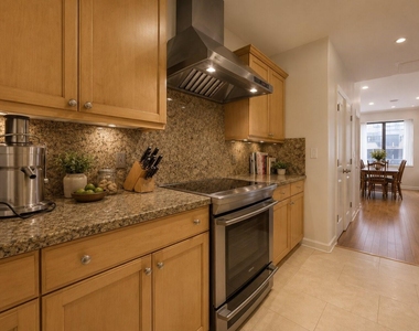 914 Main Street - Photo Thumbnail 11