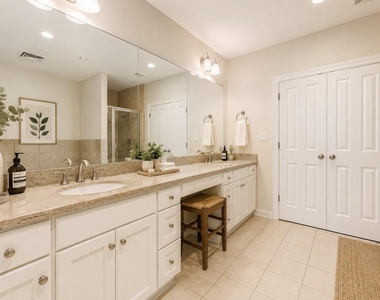 914 Main Street - Photo Thumbnail 22