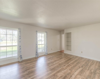 25634 Chestnut Lane - Photo Thumbnail 13