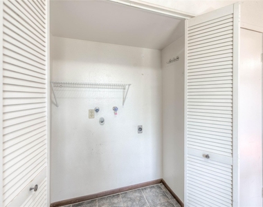 25634 Chestnut Lane - Photo Thumbnail 9