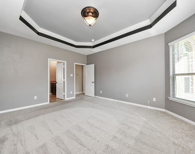 9427 Sapphire Bay Lane - Photo Thumbnail 25