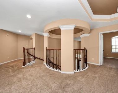 9427 Sapphire Bay Lane - Photo Thumbnail 33