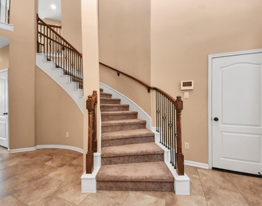 9427 Sapphire Bay Lane - Photo Thumbnail 31