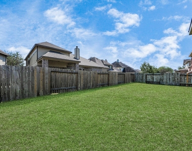 9427 Sapphire Bay Lane - Photo Thumbnail 47