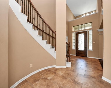 9427 Sapphire Bay Lane - Photo Thumbnail 5