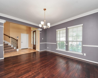9427 Sapphire Bay Lane - Photo Thumbnail 11
