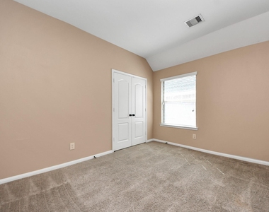 9427 Sapphire Bay Lane - Photo Thumbnail 40