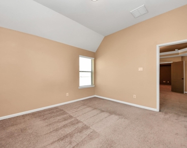 9427 Sapphire Bay Lane - Photo Thumbnail 37