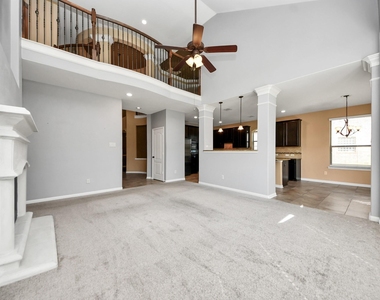 9427 Sapphire Bay Lane - Photo Thumbnail 21