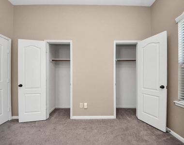 9427 Sapphire Bay Lane - Photo Thumbnail 39