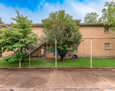525 12th Street - Photo Thumbnail 17