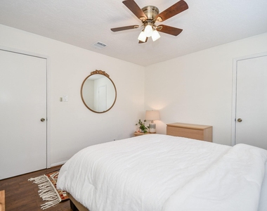 12806 Westhorpe Drive - Photo Thumbnail 27