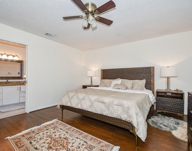 12806 Westhorpe Drive - Photo Thumbnail 33