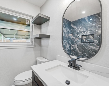 8931 Blankenship Drive - Photo Thumbnail 12